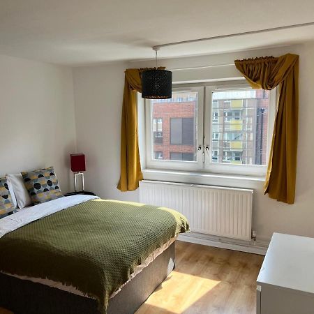 Morden 2 Bedroom Apartment Tower Bridge 伦敦 外观 照片