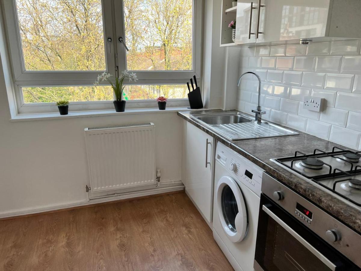 Morden 2 Bedroom Apartment Tower Bridge 伦敦 外观 照片