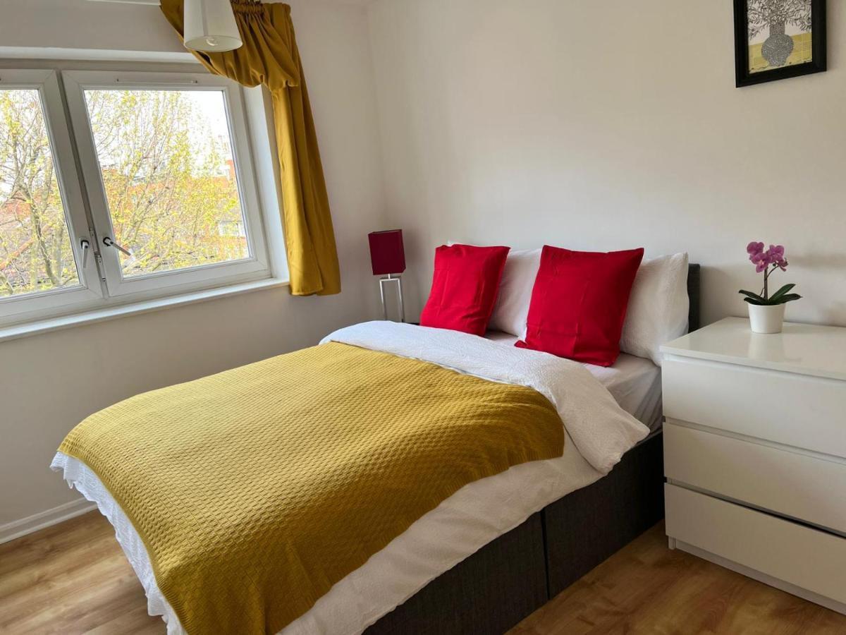 Morden 2 Bedroom Apartment Tower Bridge 伦敦 外观 照片